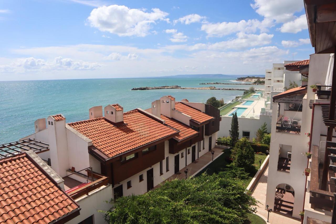 White Coast Beach Apartments Kavarna Exterior foto