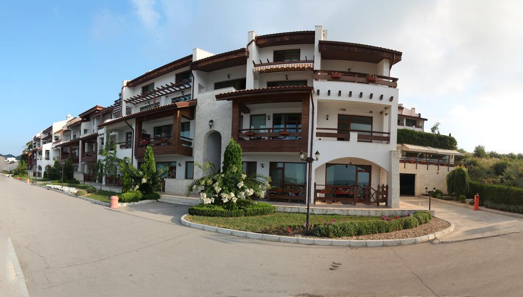 White Coast Beach Apartments Kavarna Exterior foto